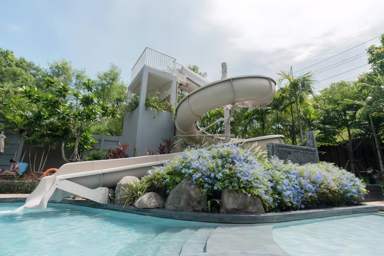 Unixx Oasis : Grandeur 2Br Suite Pattaya ภายนอก รูปภาพ
