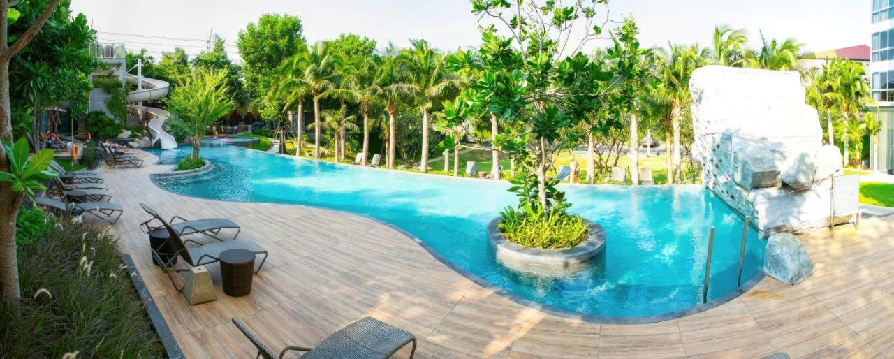 Unixx Oasis : Grandeur 2Br Suite Pattaya ภายนอก รูปภาพ
